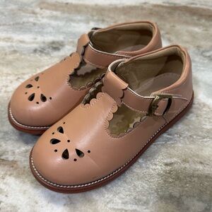 Toddler Girls Felix & Flora Mary Jane Shoes. Nude color. Size 10